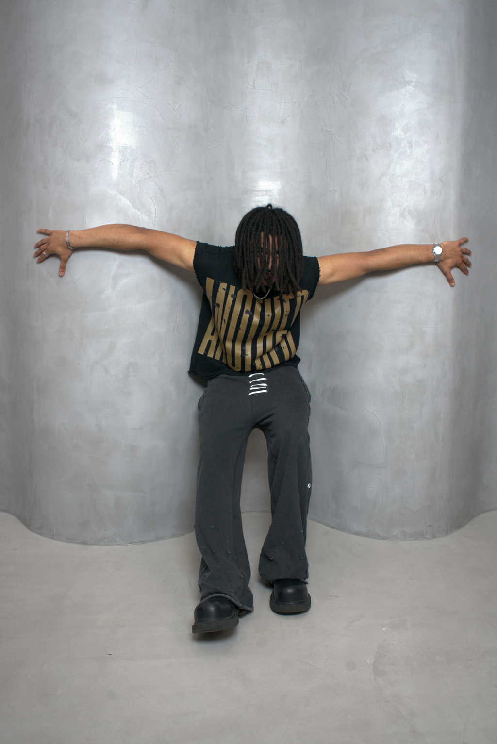SLEEVELESS T-SHIRT To Whiten Fabric